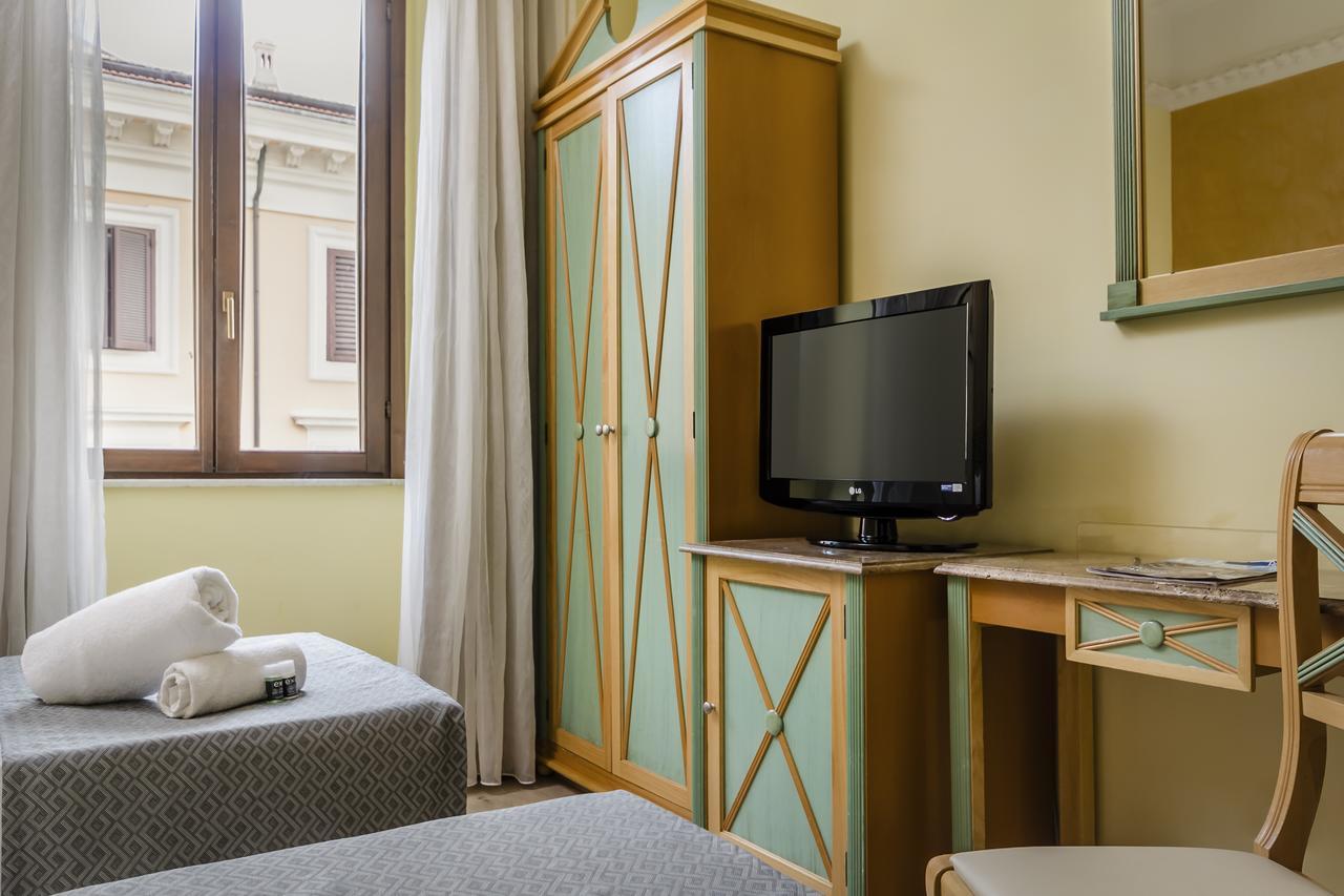 Exe Domus Aurea Hotel 3*