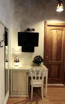 Condotti Affittacamere 2*