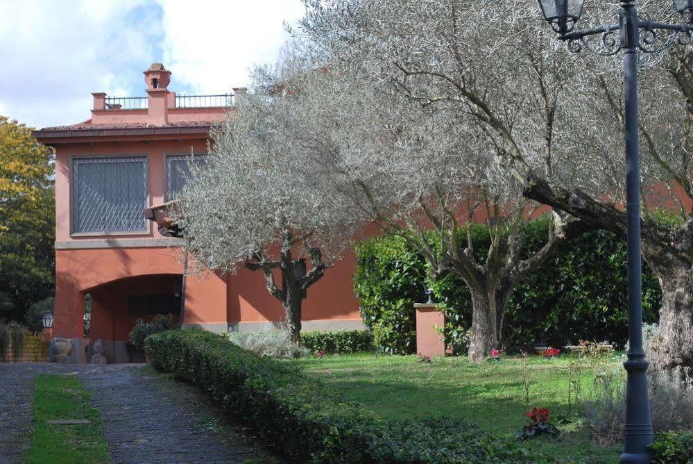 Casale Mostacciano 3* Rome
