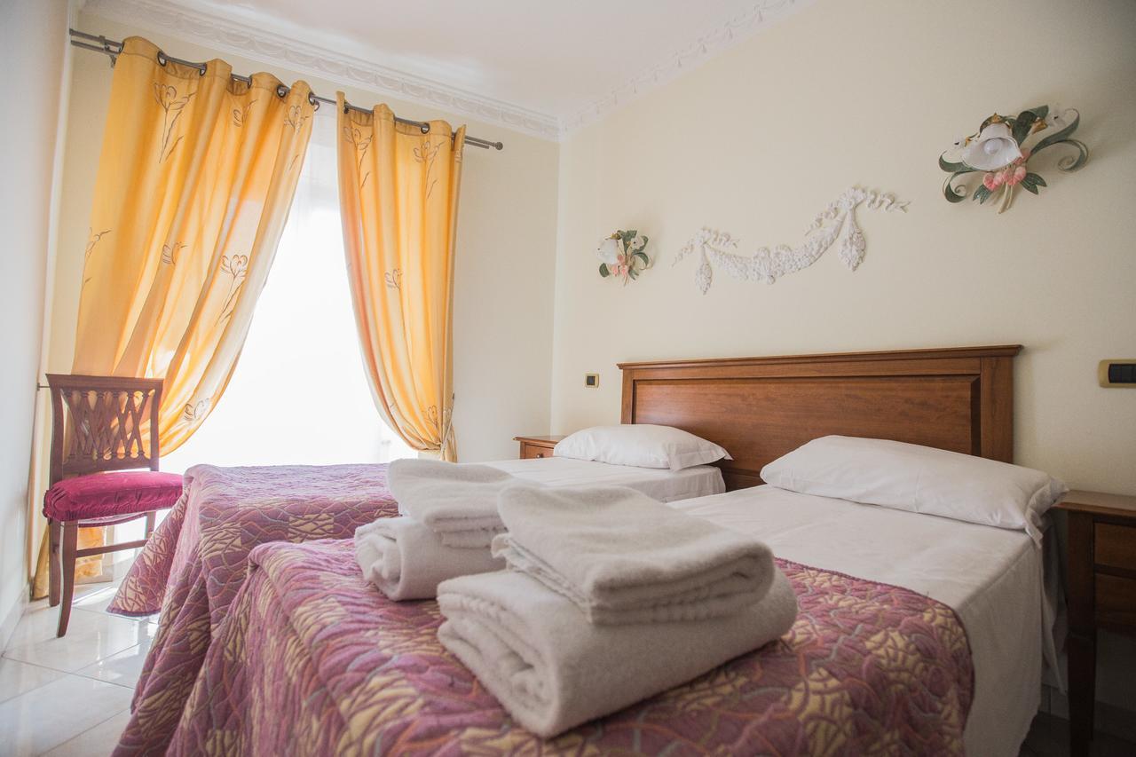 Grifo 3* Rome