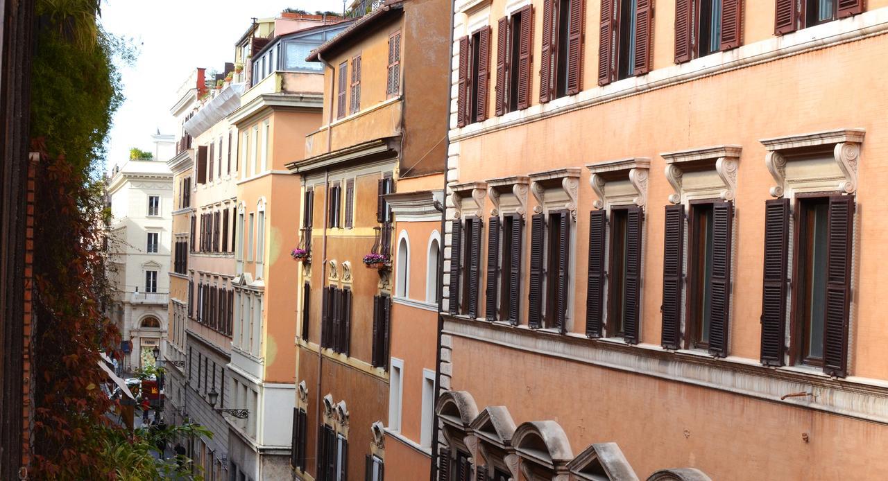 Condotti 2* Roma