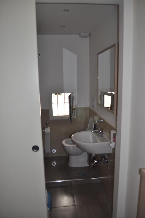 Karina Guest house *