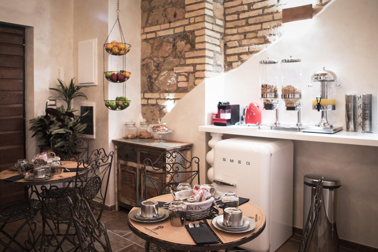 Lighthouse Trastevere Guest house Rome