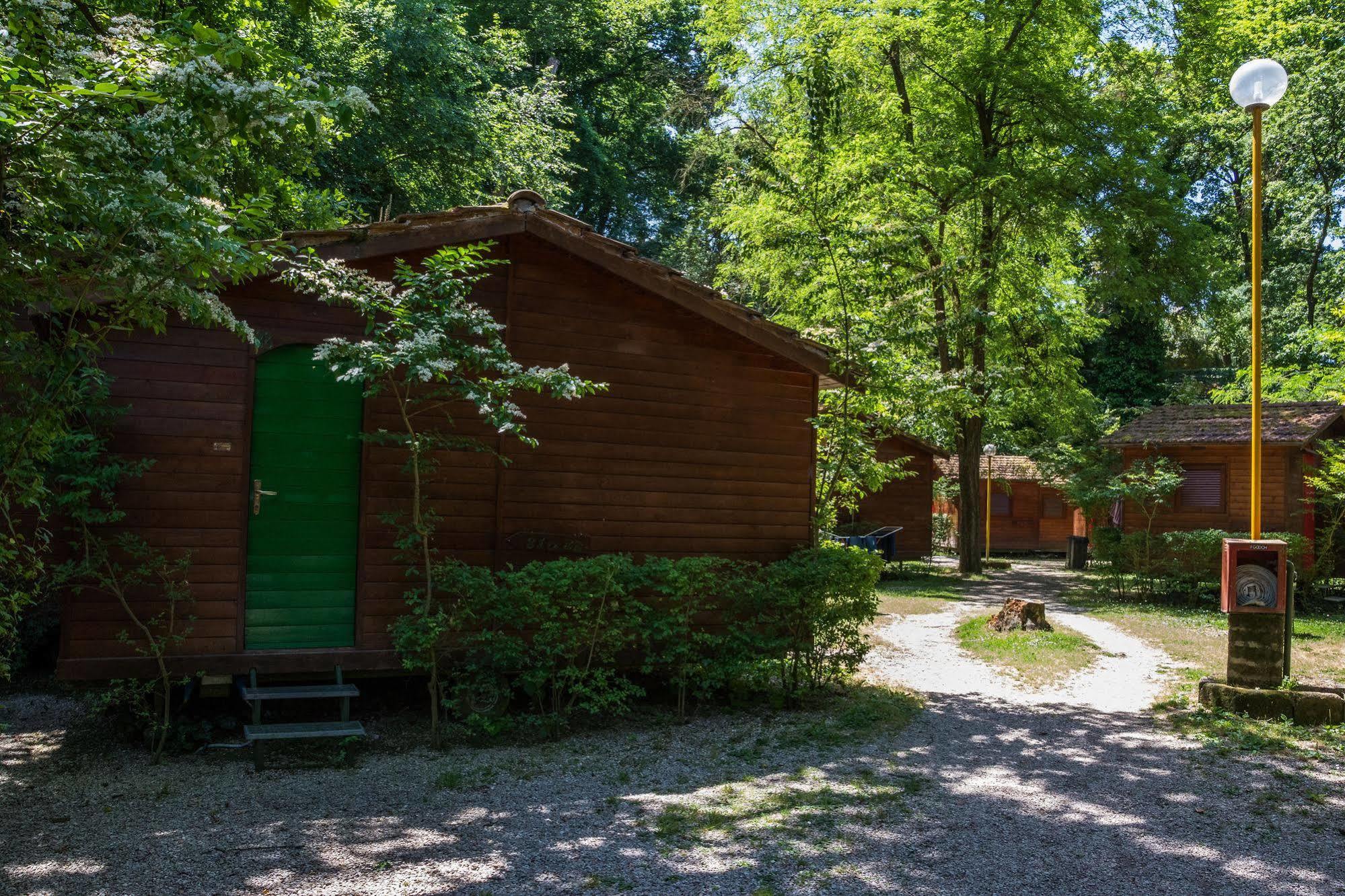 Seven Hills Village Campsite 4*