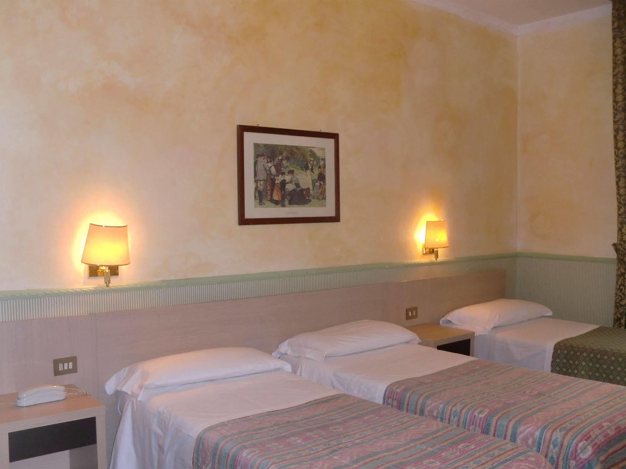 Numa Linea 3* Rome
