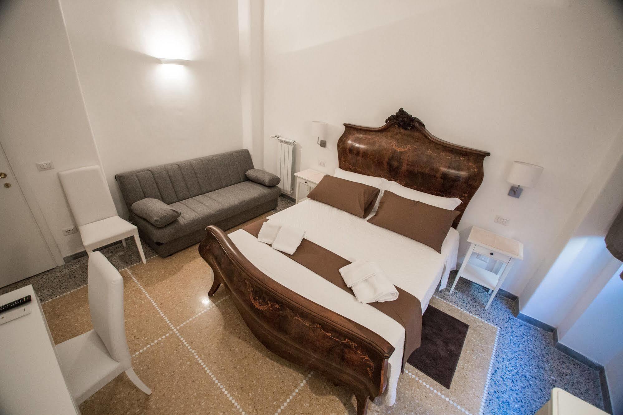 Guest house Desiderio Di 2*