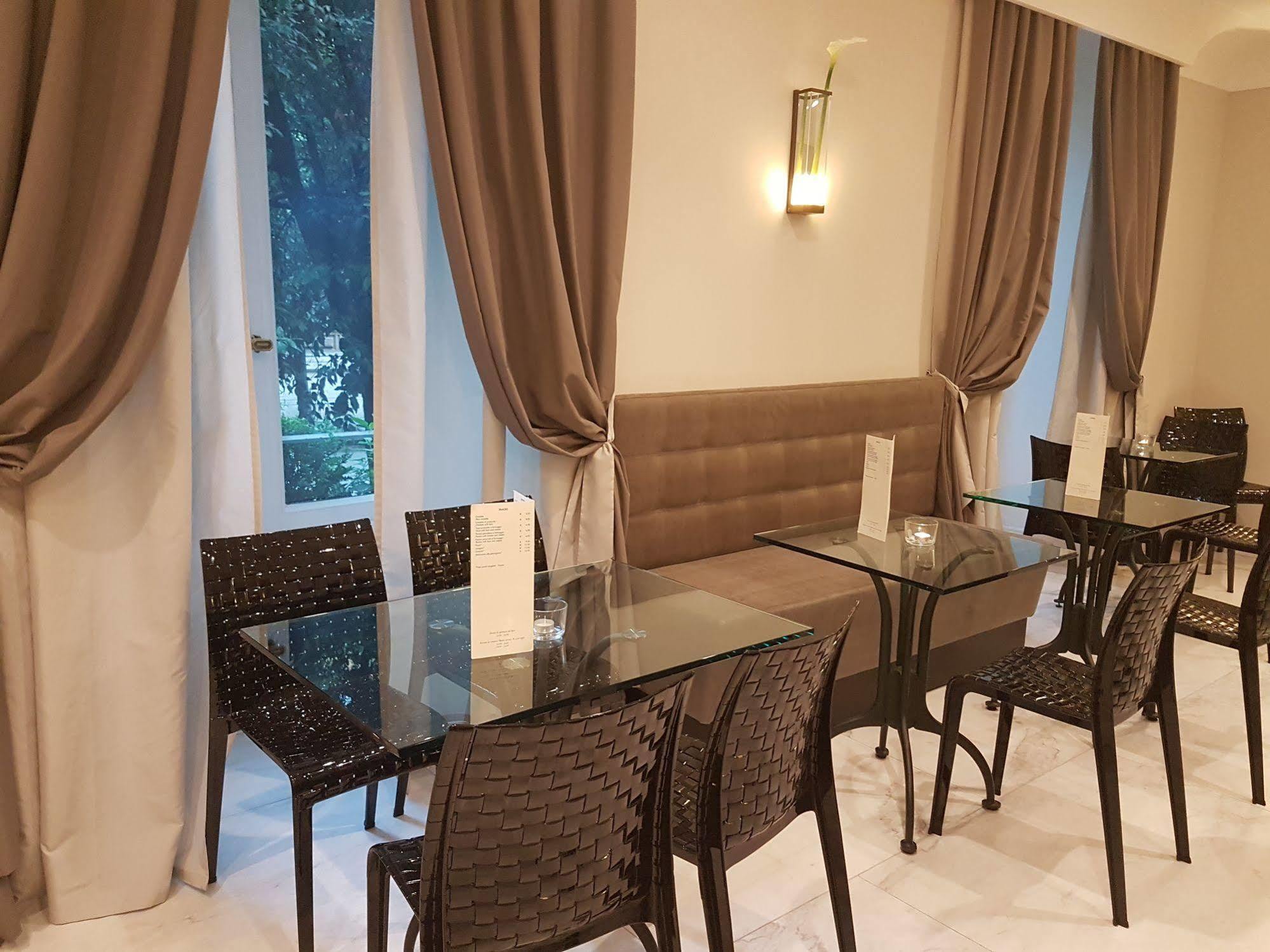 Ludovisi Palace Hotel Rome