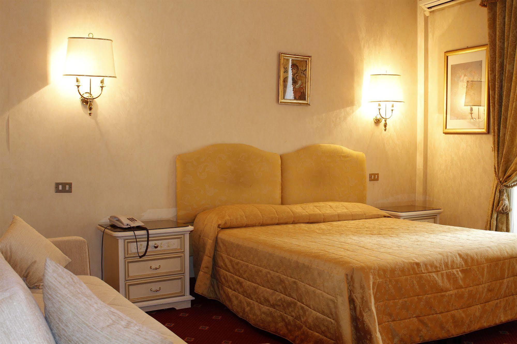 Edera Rome
