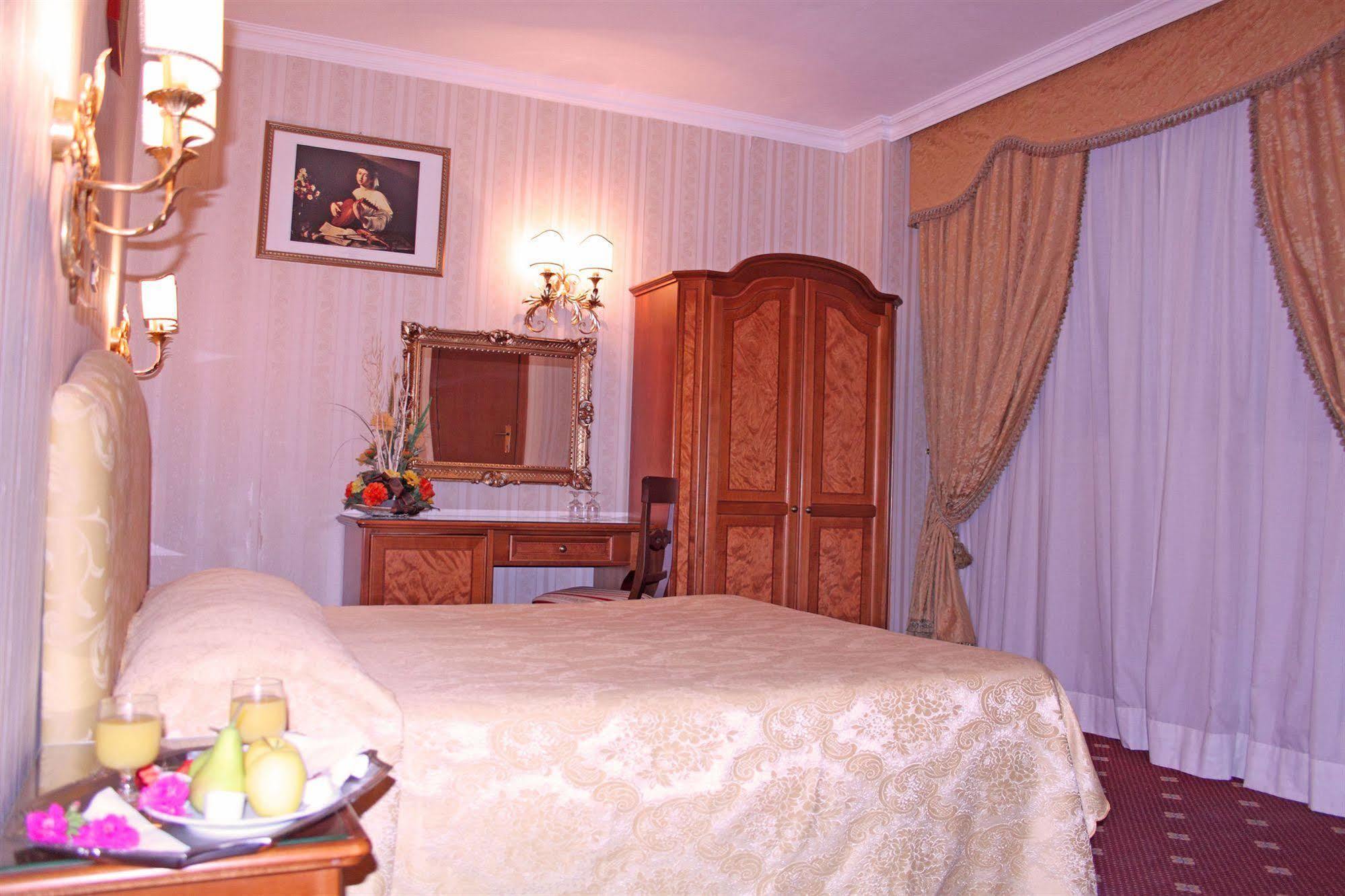 Edera Rome