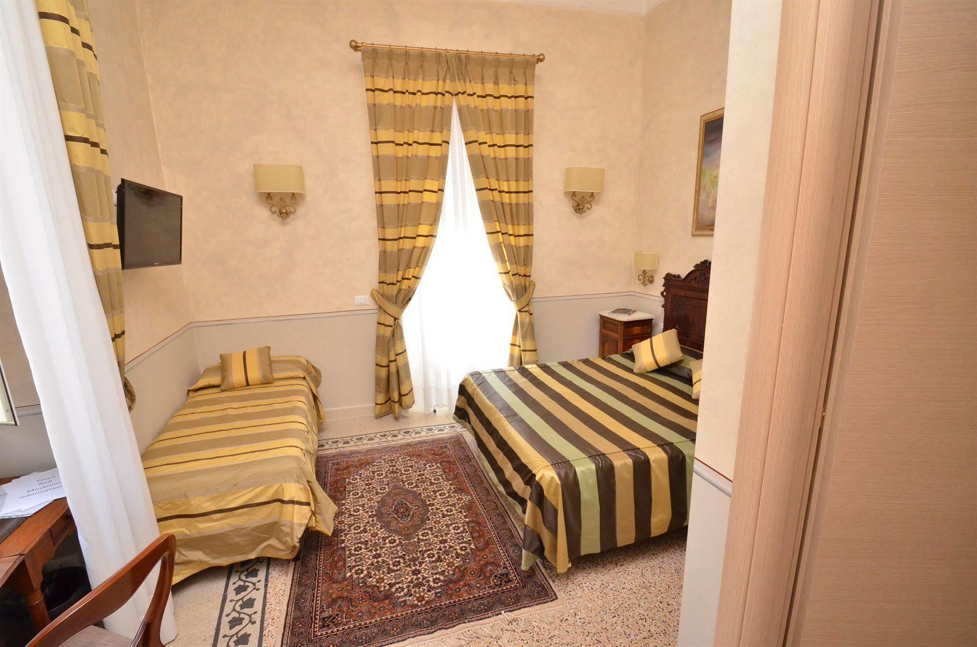 Trevispagna Charme 3* Rome