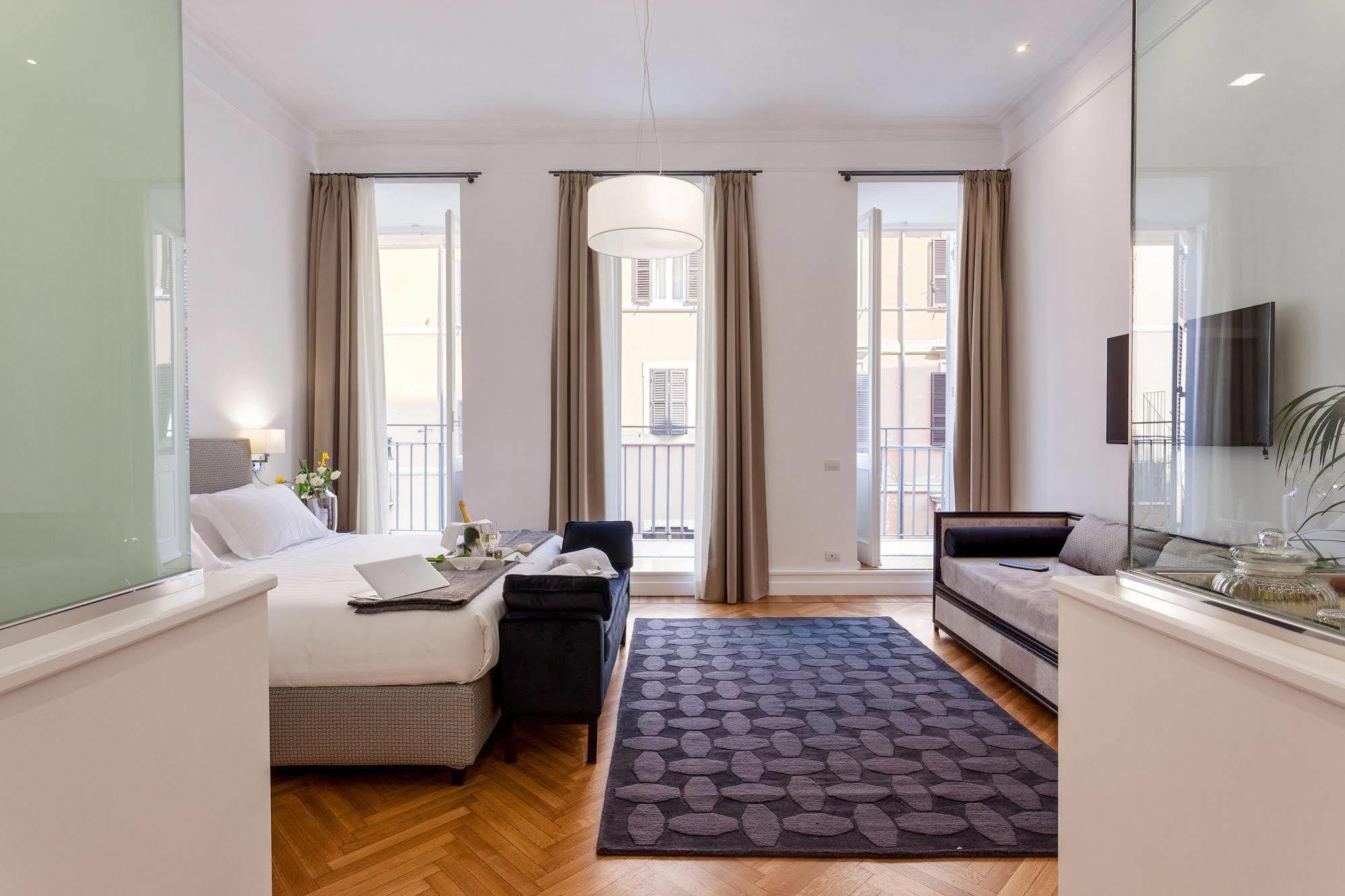 504 Corso 3* Rome
