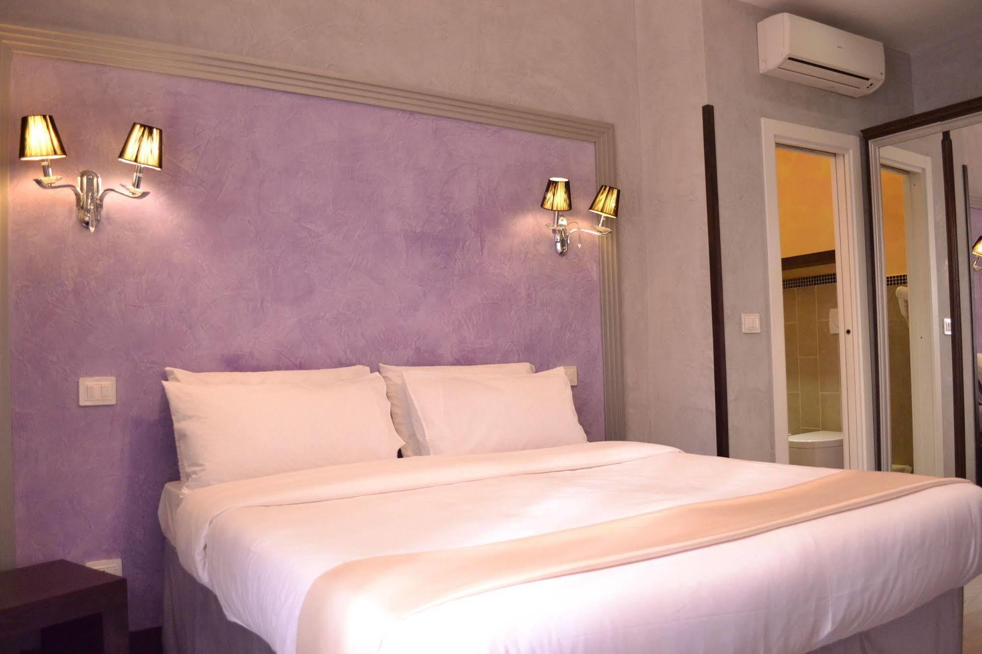 Tiburtina House Affittacamere 2*
