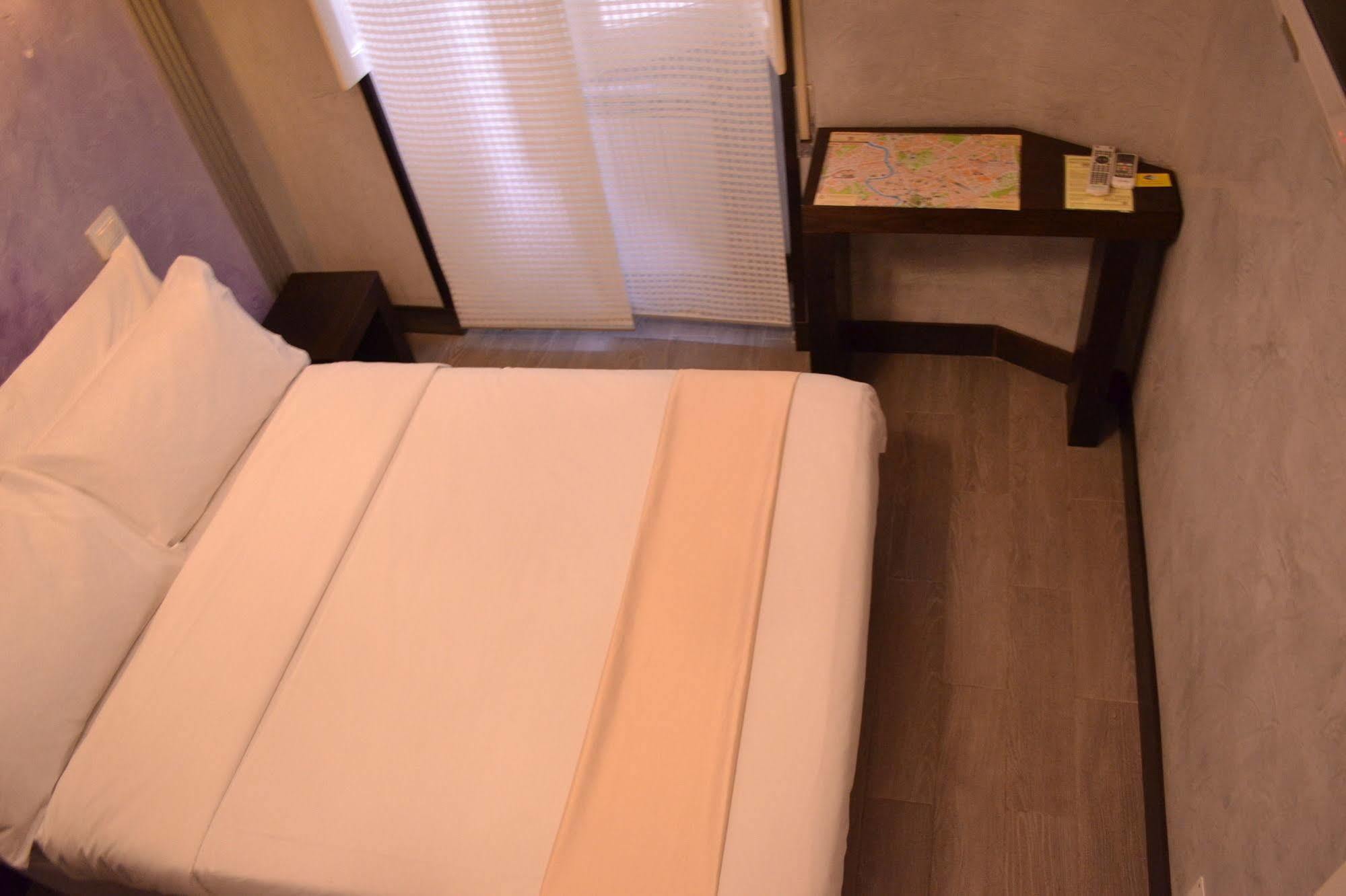 Tiburtina House Affittacamere 2*