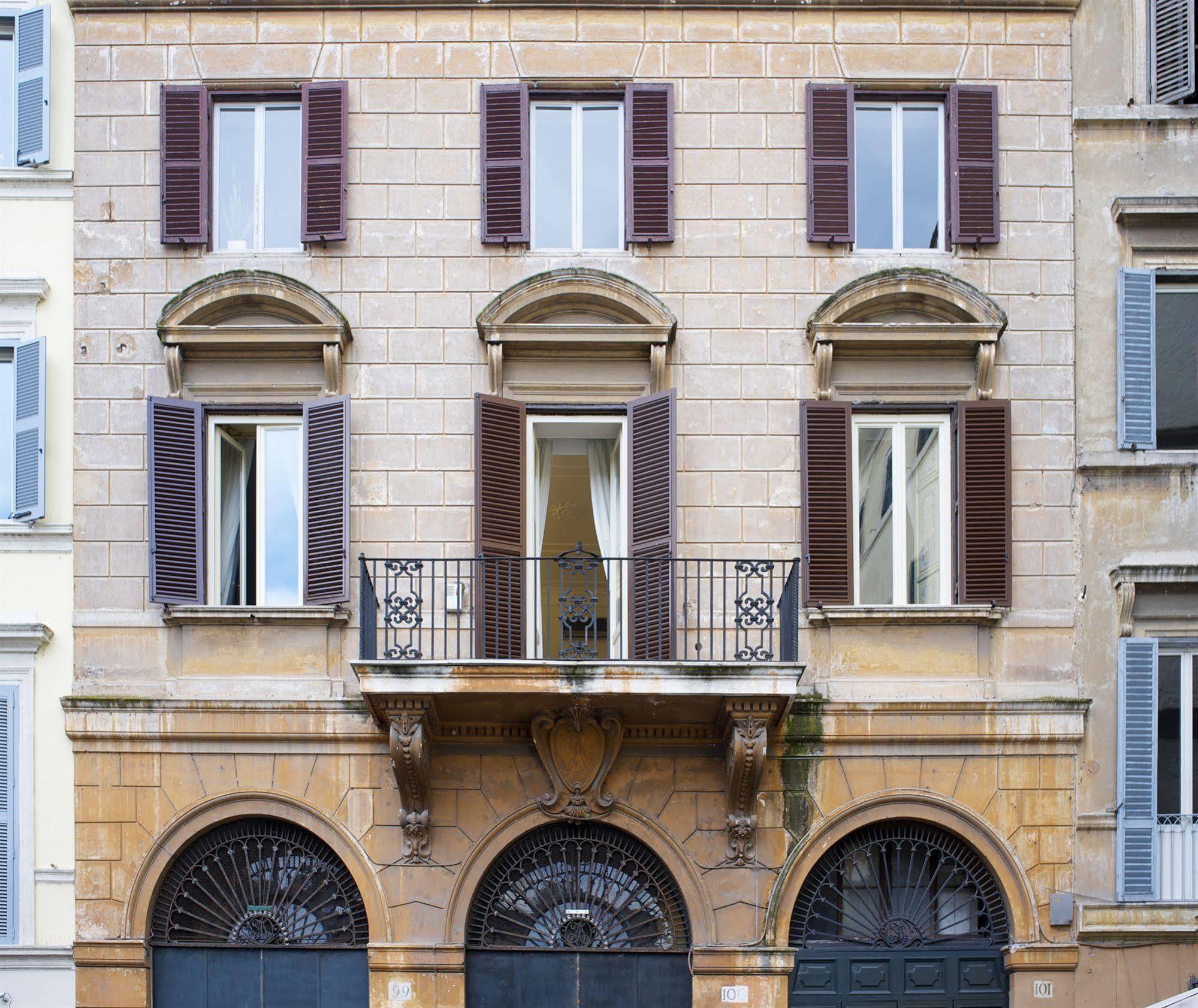Piazza Farnese Luxury Rome