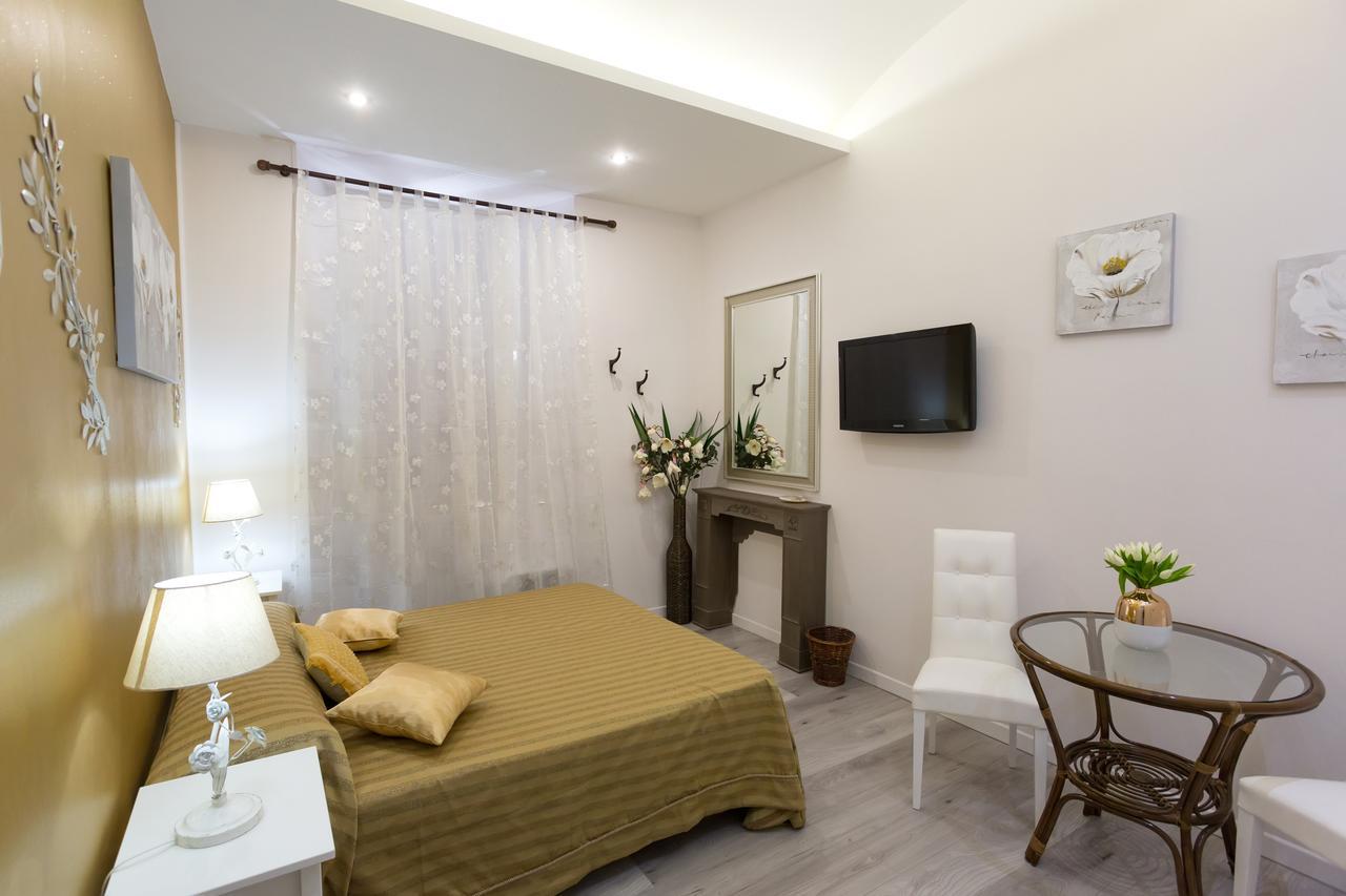 La Finestra Di Fronte Bed & Breakfast Roma