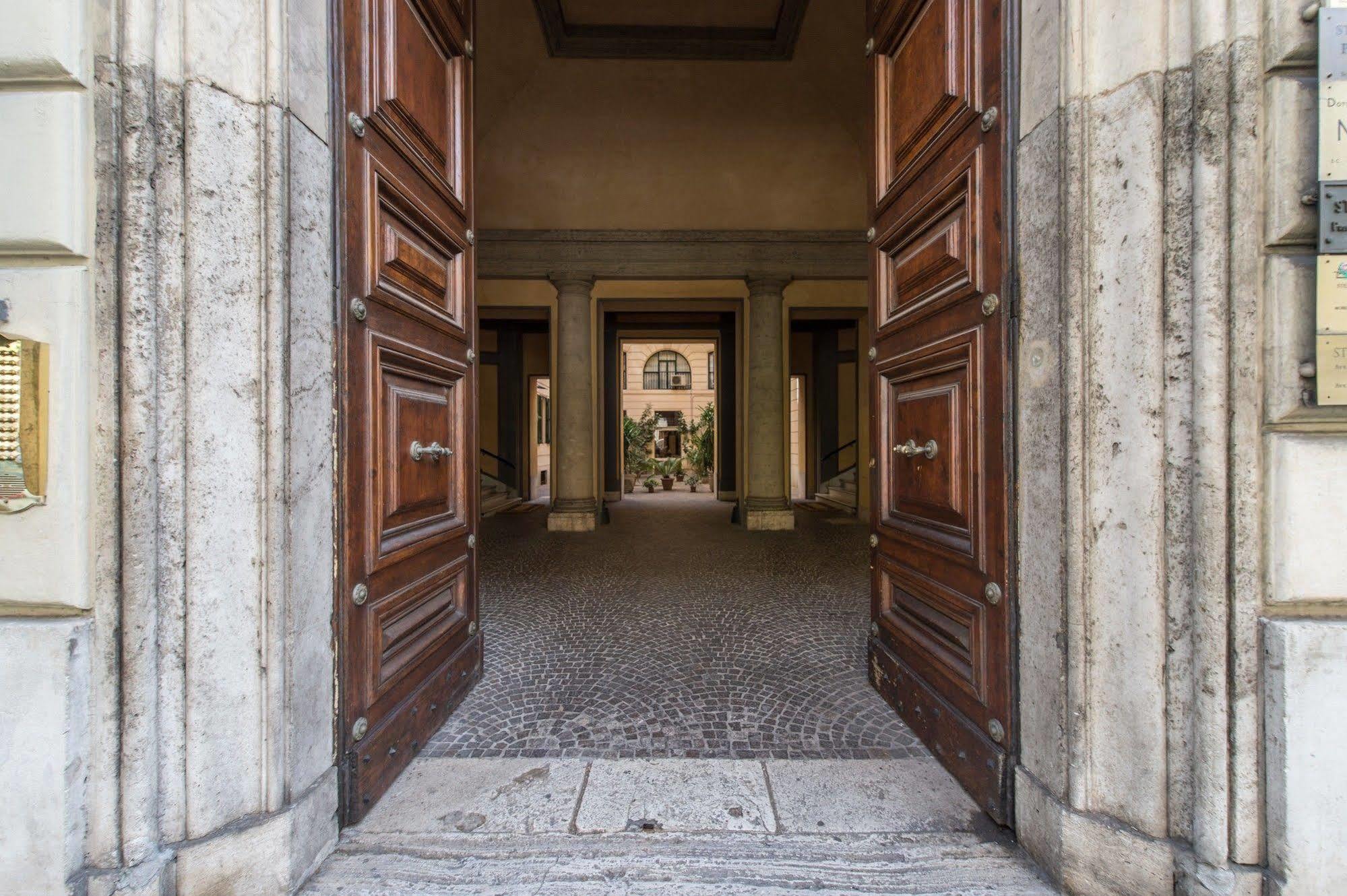 A Peace Of 2* Rome