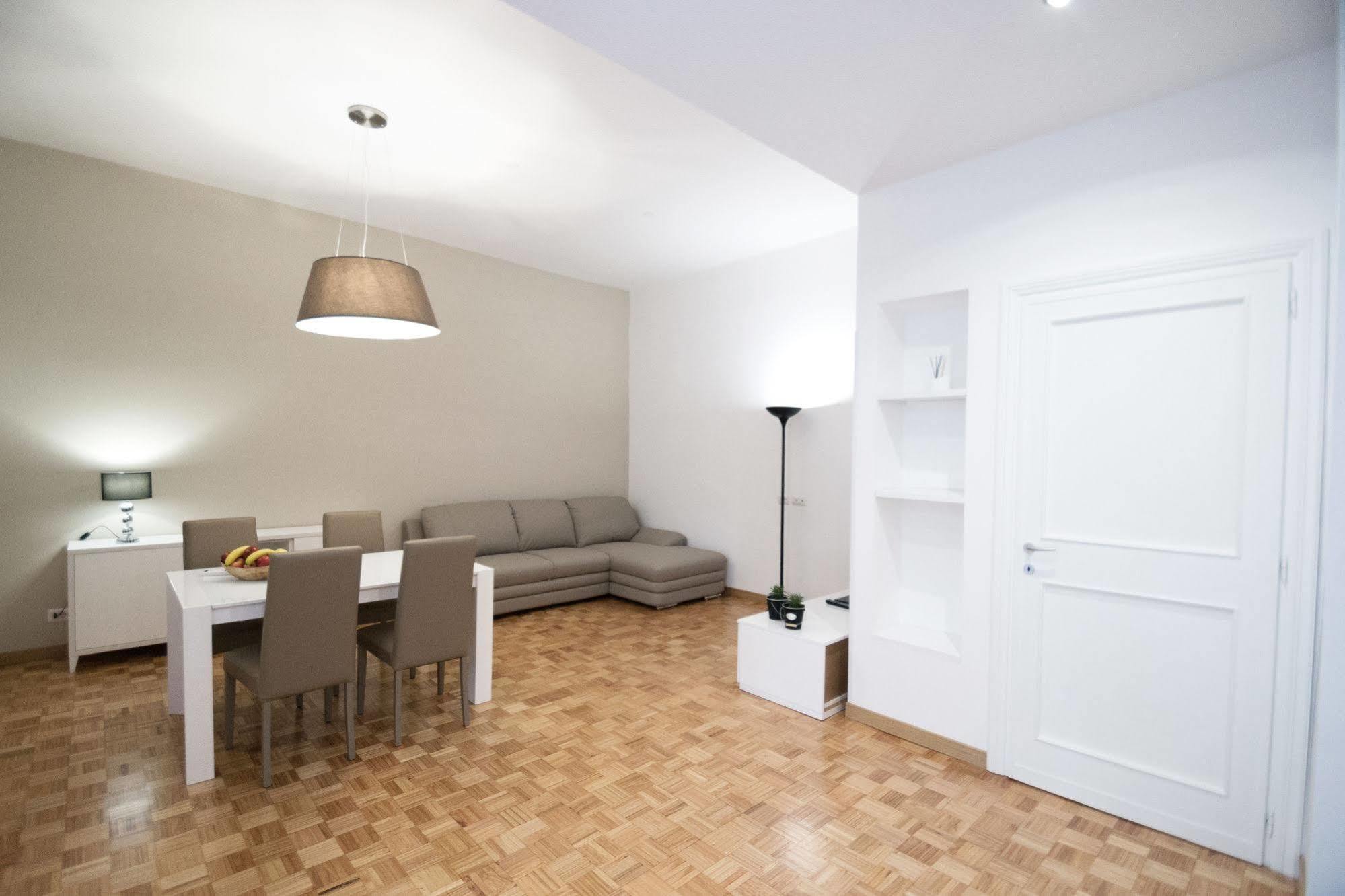 Vantaggio Suites Apartment