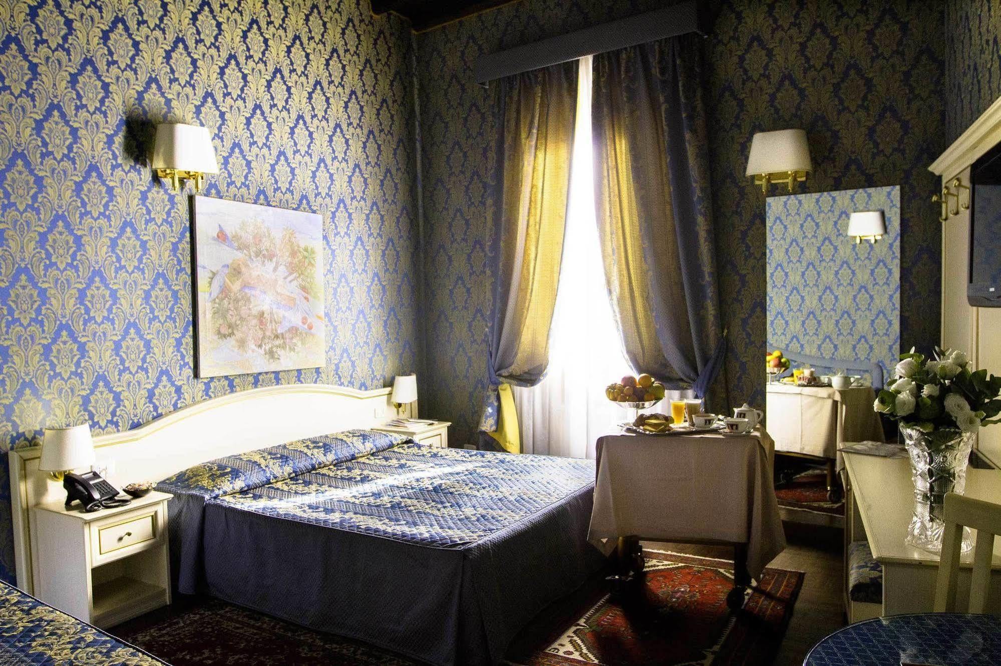 Residenza Canova Tadolini - Guest house 4*