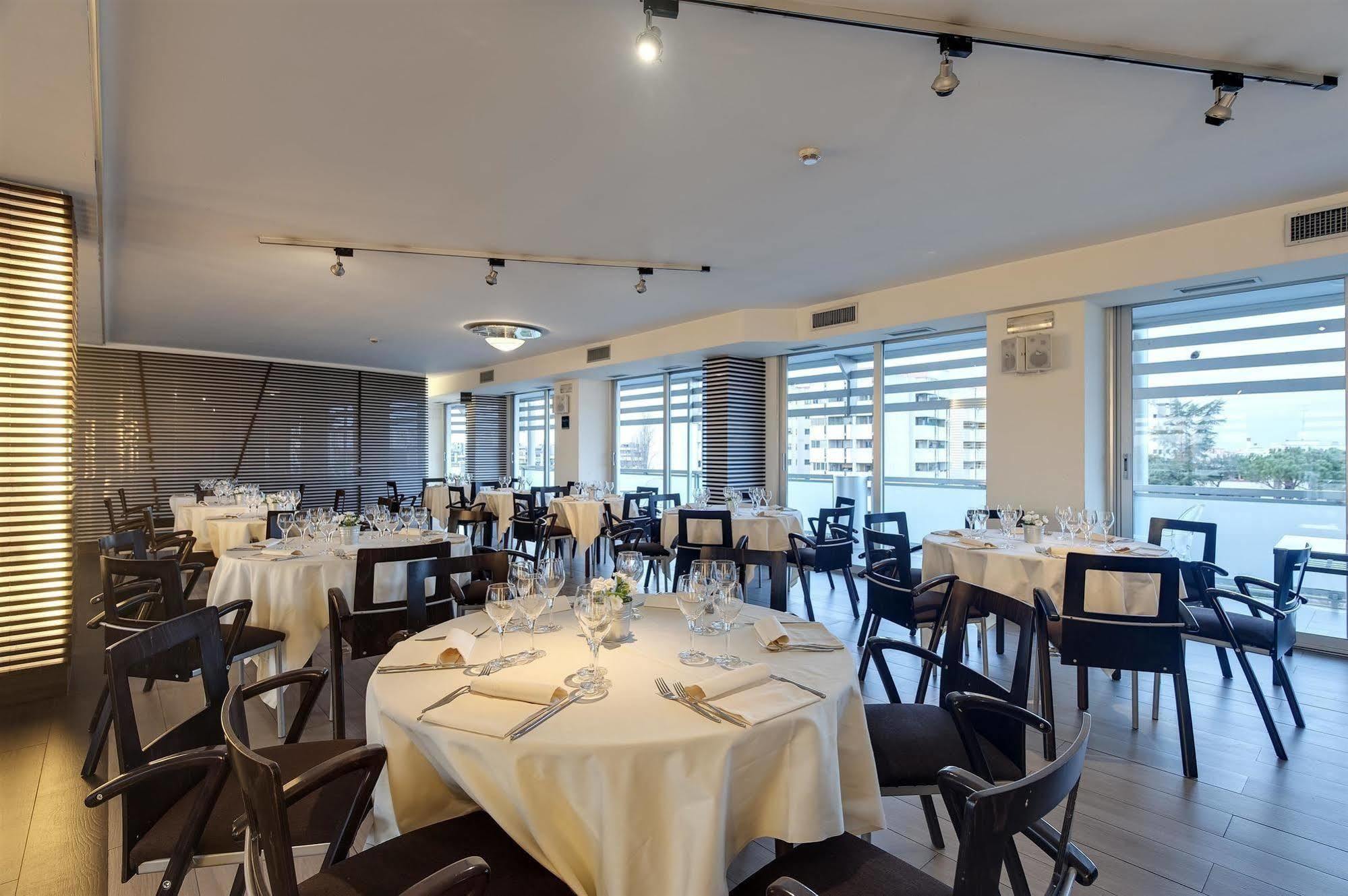 Occidental Aran Park Hotel