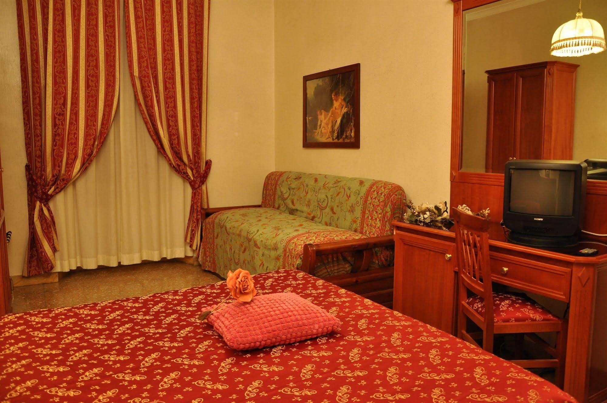 Hotel Sandra Rome