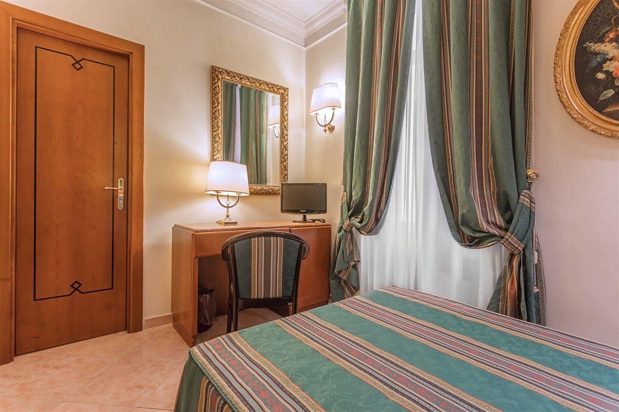 Hotel Raeli Luce Rome