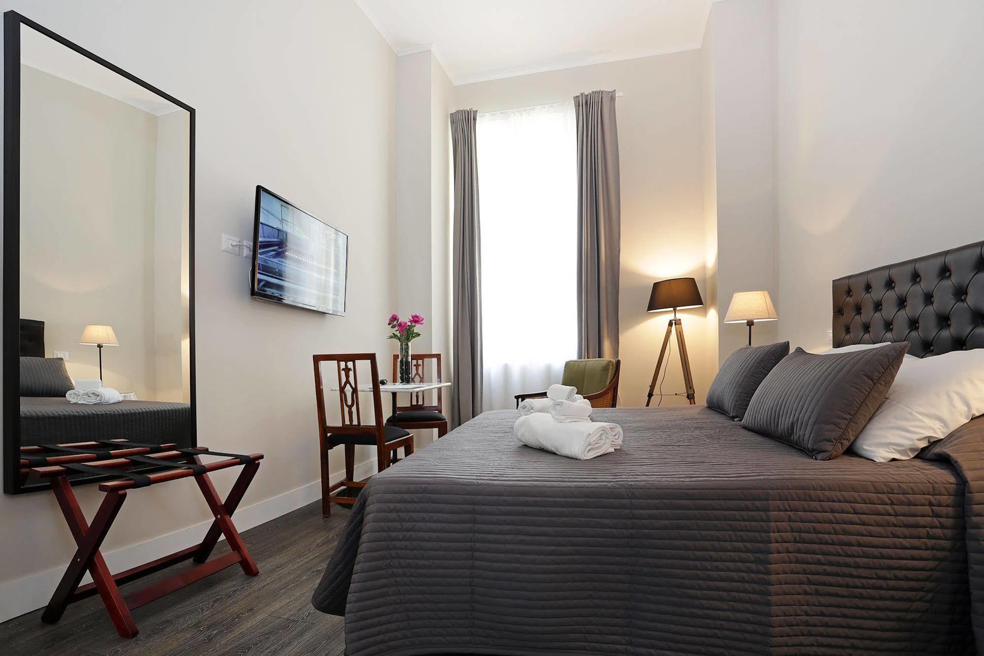 Cavour 3* Rome