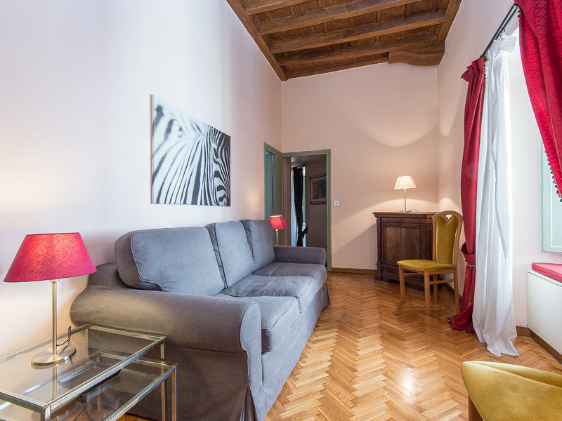 Palazzo Lancellotti Luxury Hotel Rome