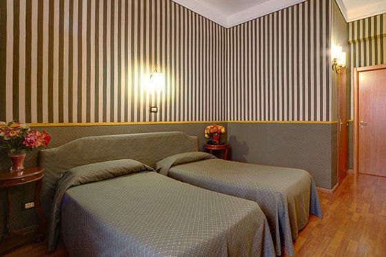 Aquarium Hotel 2*