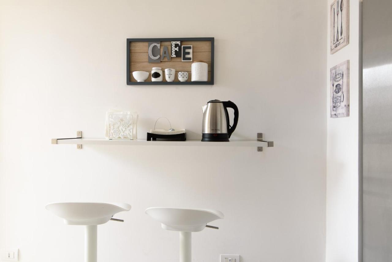 White Napoleone Apartment
