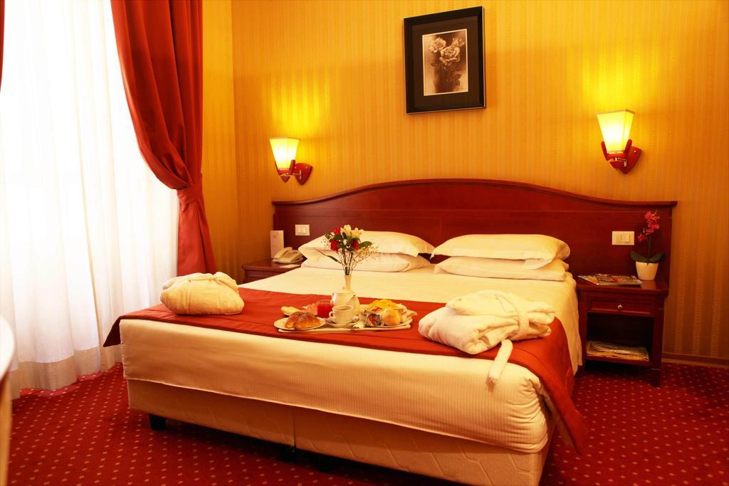 Augusta Lucilla Palace Rome