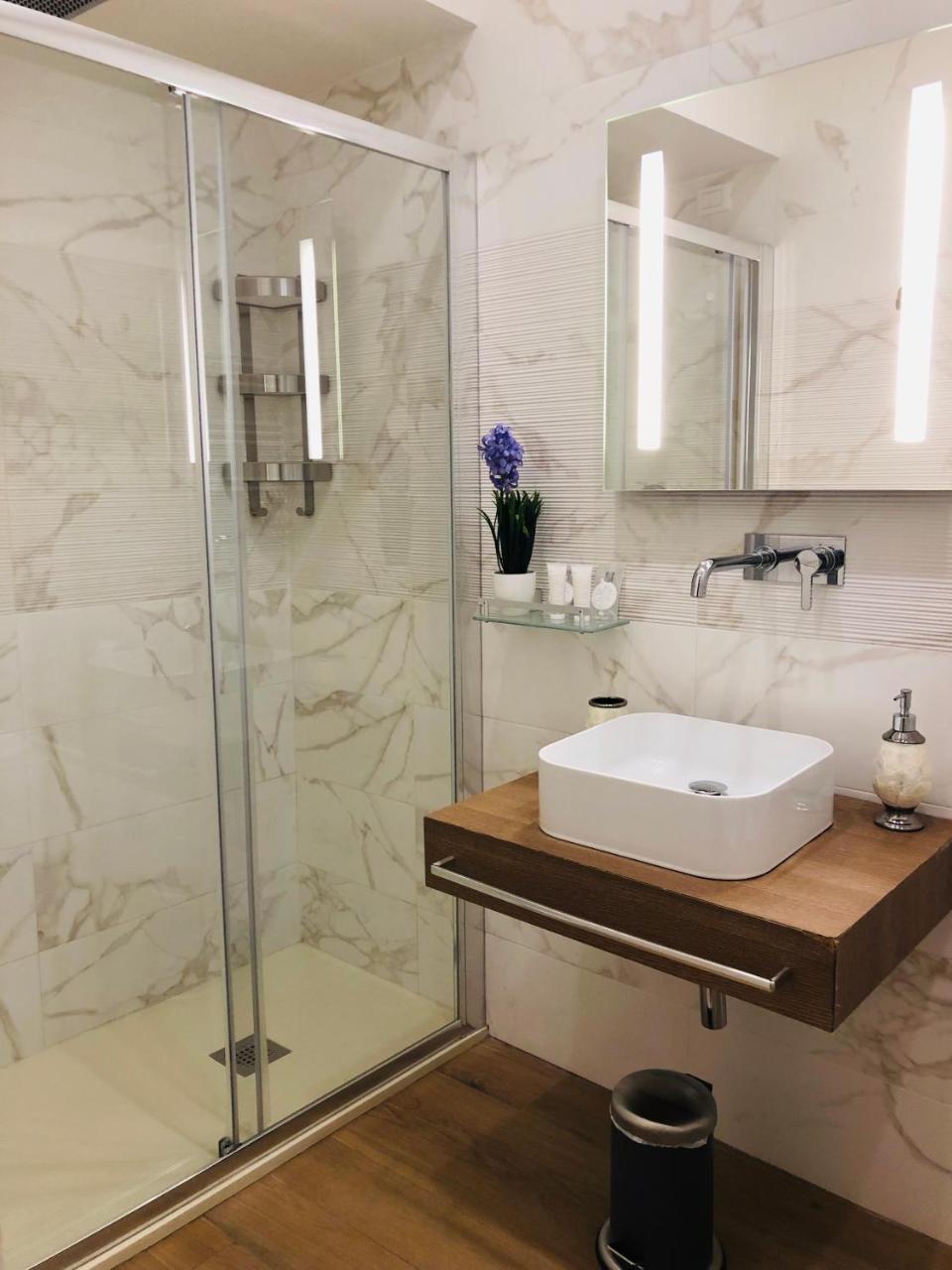 Kambal Luxury Rome