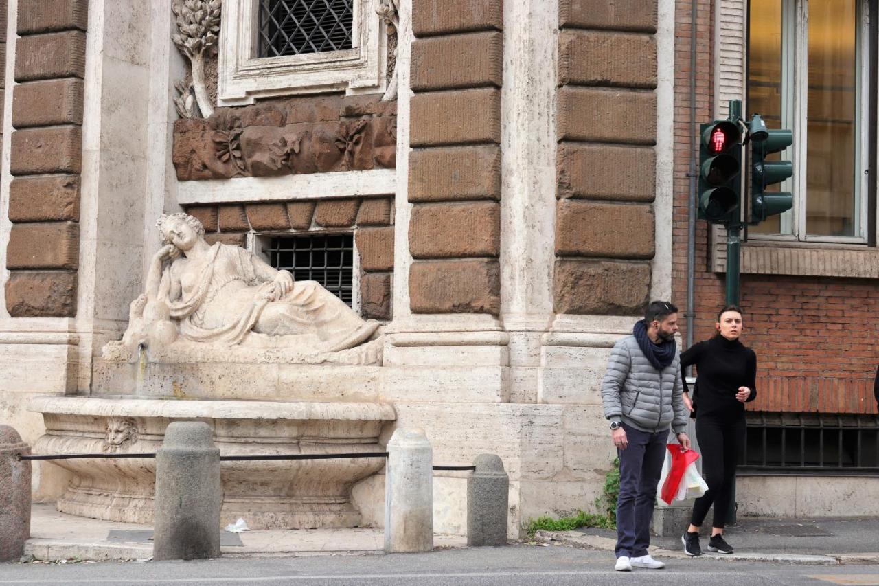 Trevi * Rome