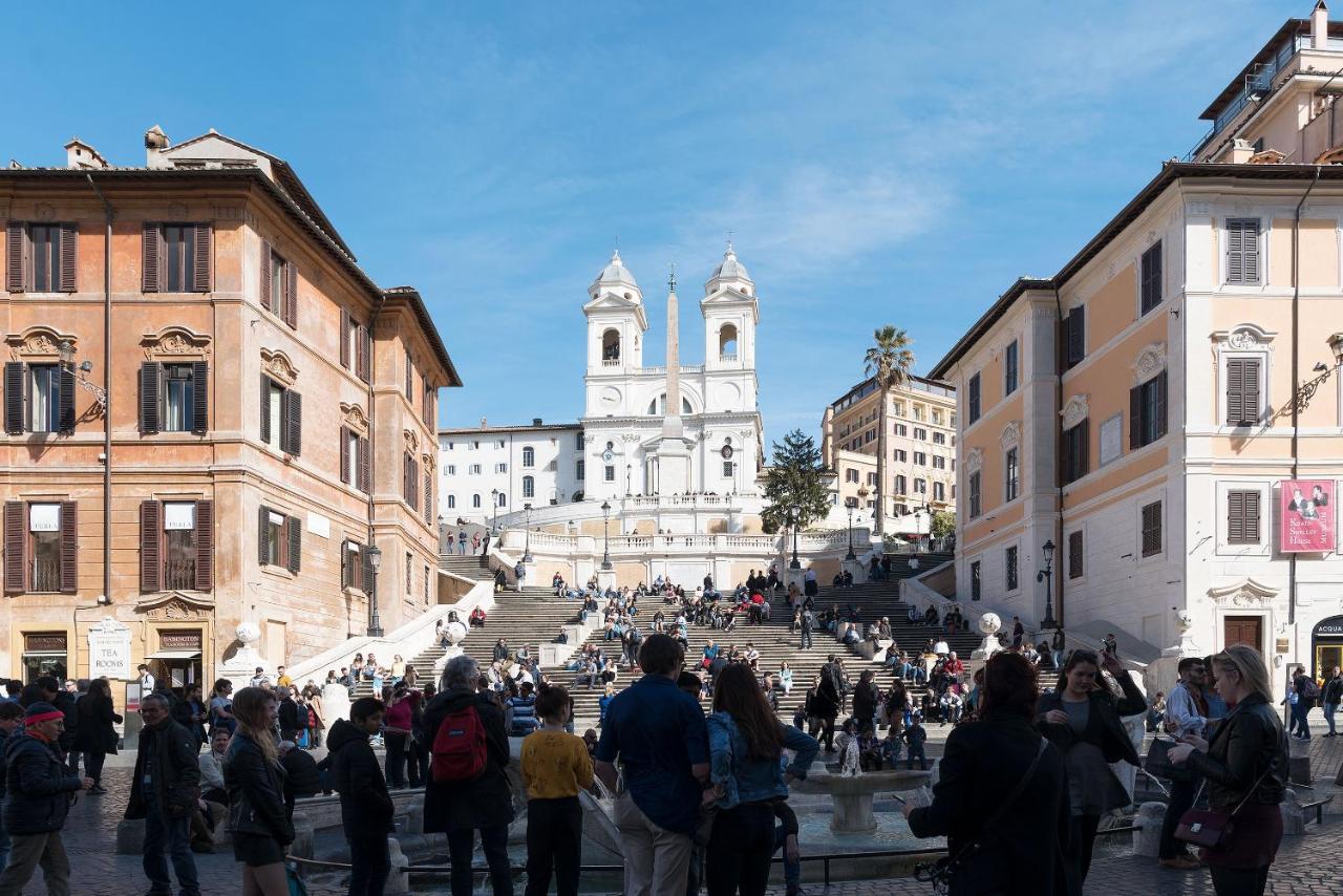 Spanish Steps Studio Apartment