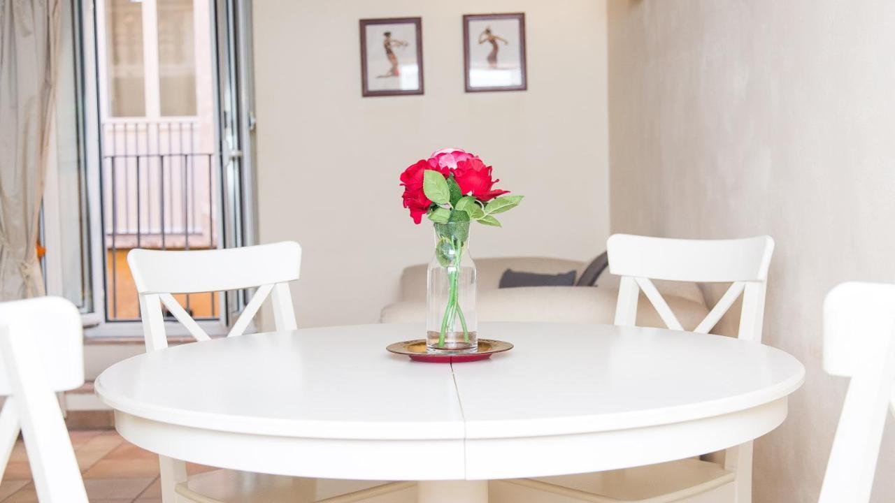 Apartment In Falegnami Rome