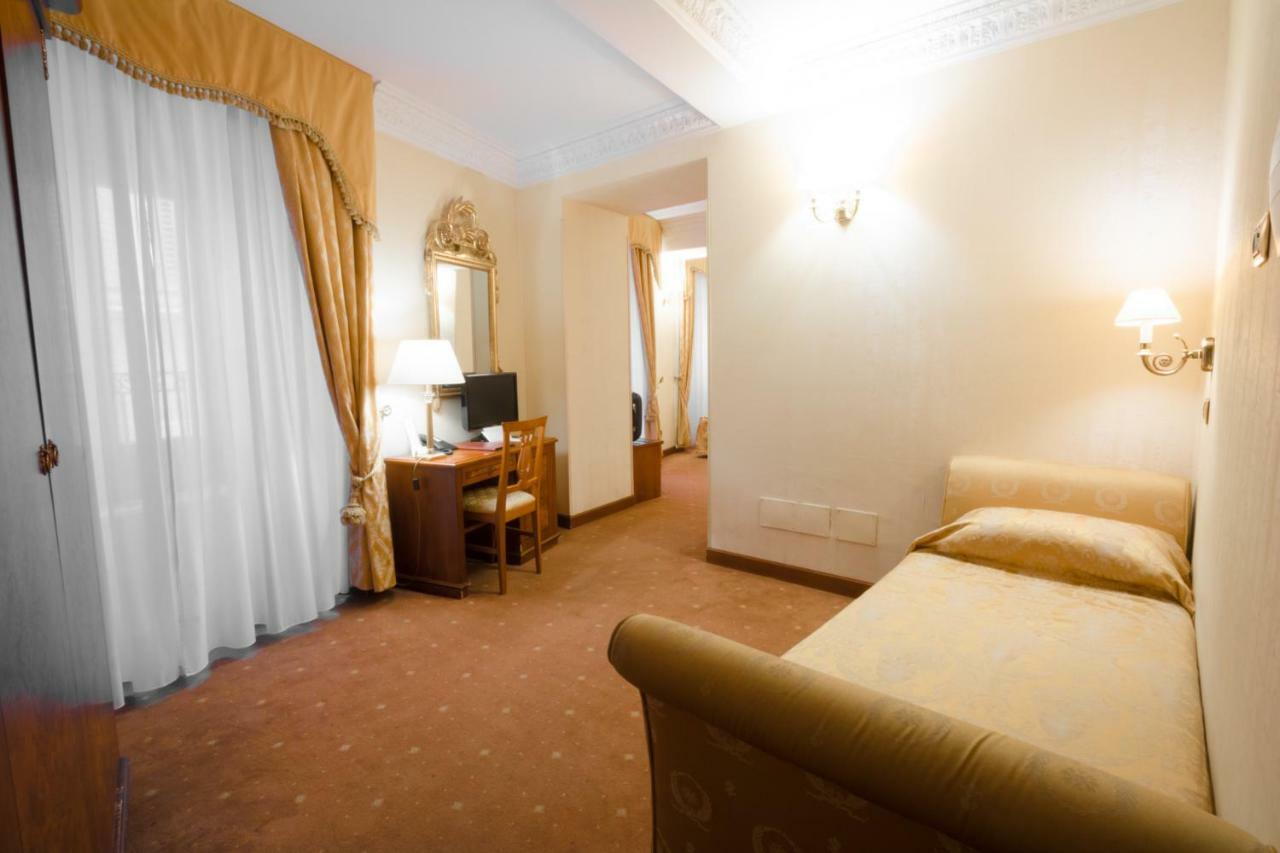 Hosianum Palace Guest house Rome