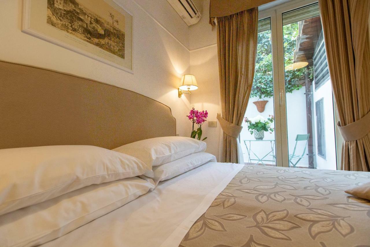 Hotel Modigliani Rome