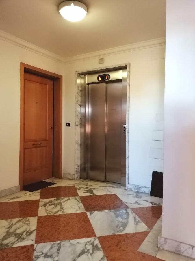 Domus Vigolo * Rome