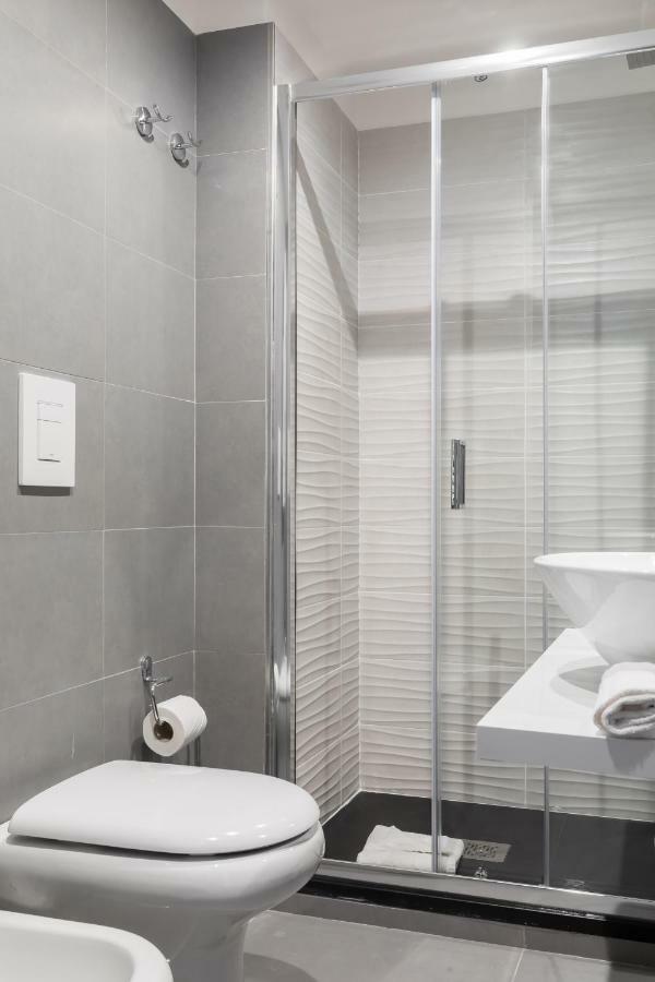 A World Aparts - 23 Artisti Apartment *