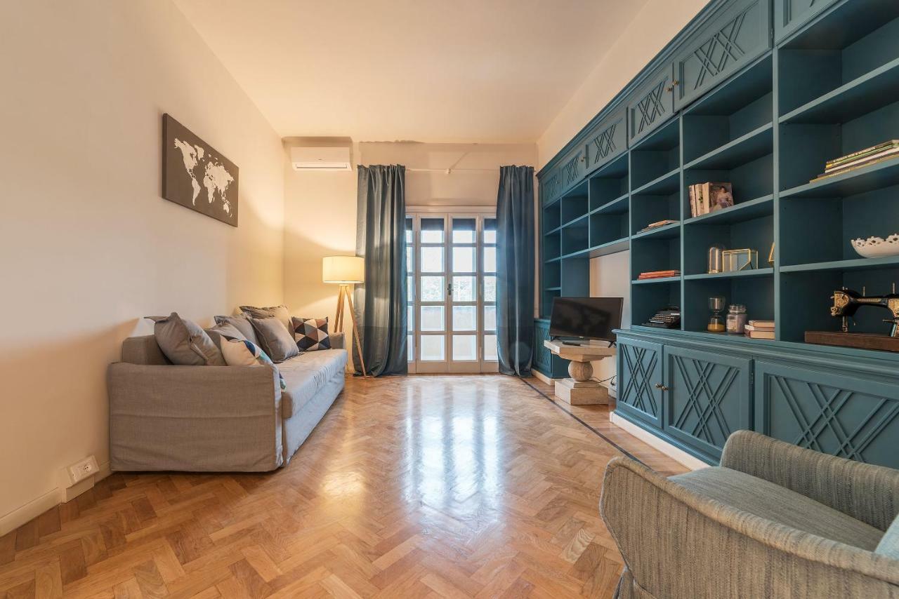 Tiber Stylish