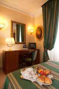 Hotel Raeli Luce 4*