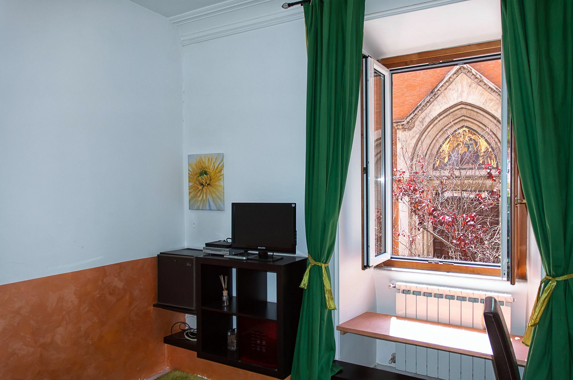 Hotel Twice 3*