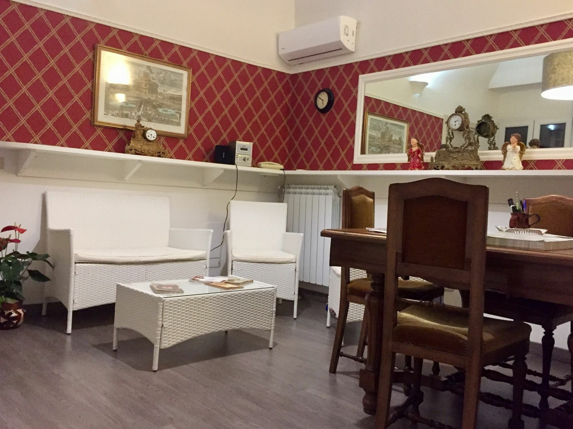 Casa Vicenza 3* Rome