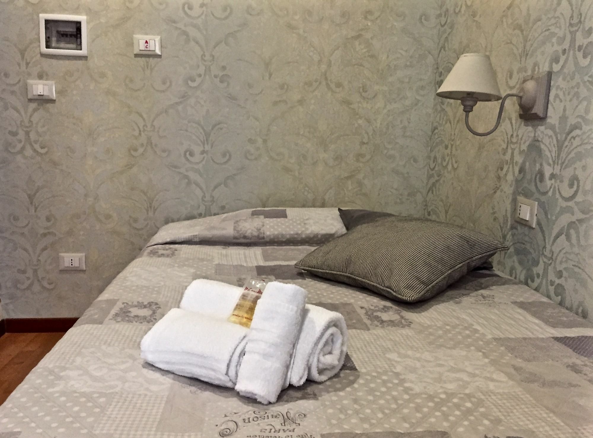 Casa Vicenza Rome