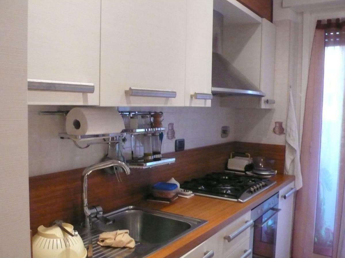 Via Ugo Betti Homestay *