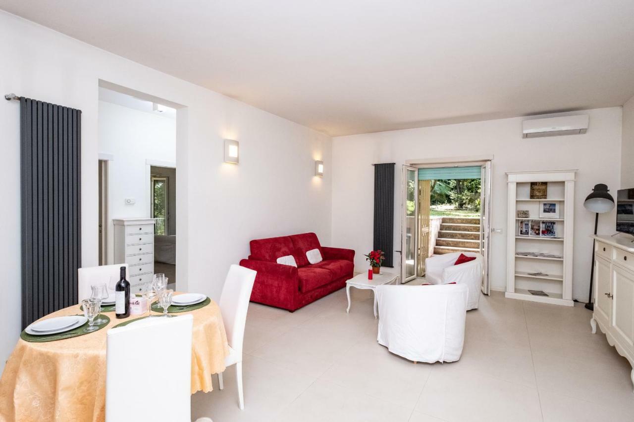 Vatican Quiet With Garden & Parking Apartment *