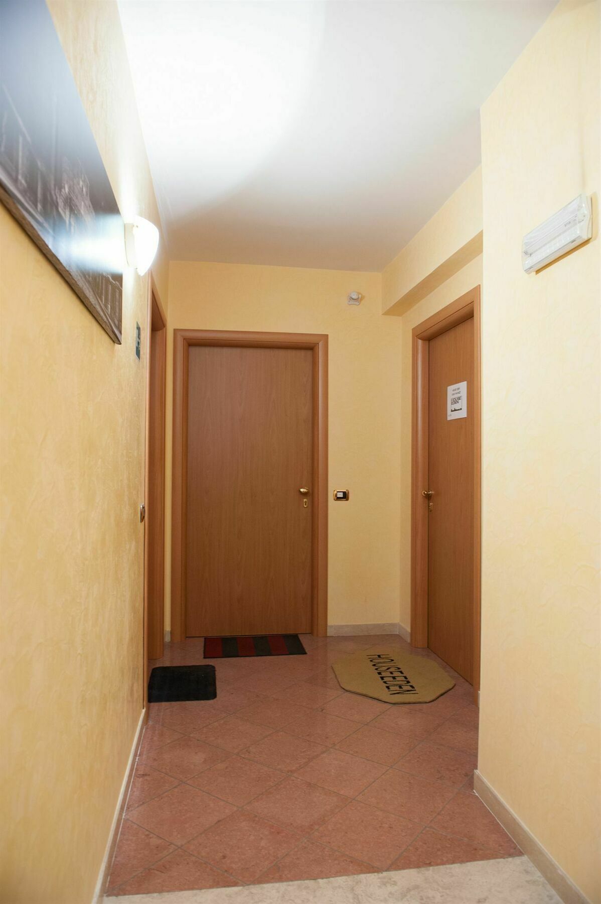 House Eden Rome
