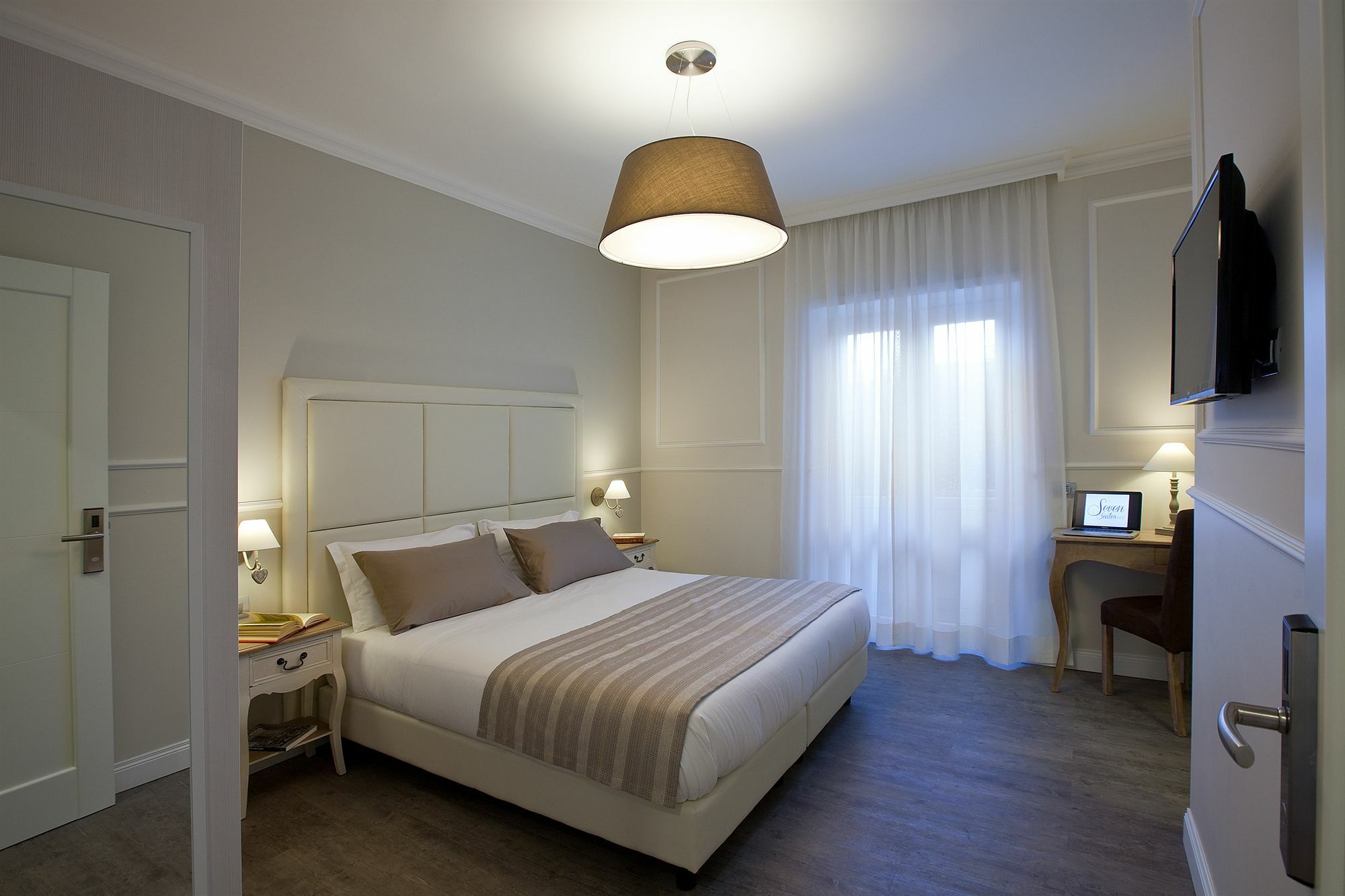 Seven Guest house 2*