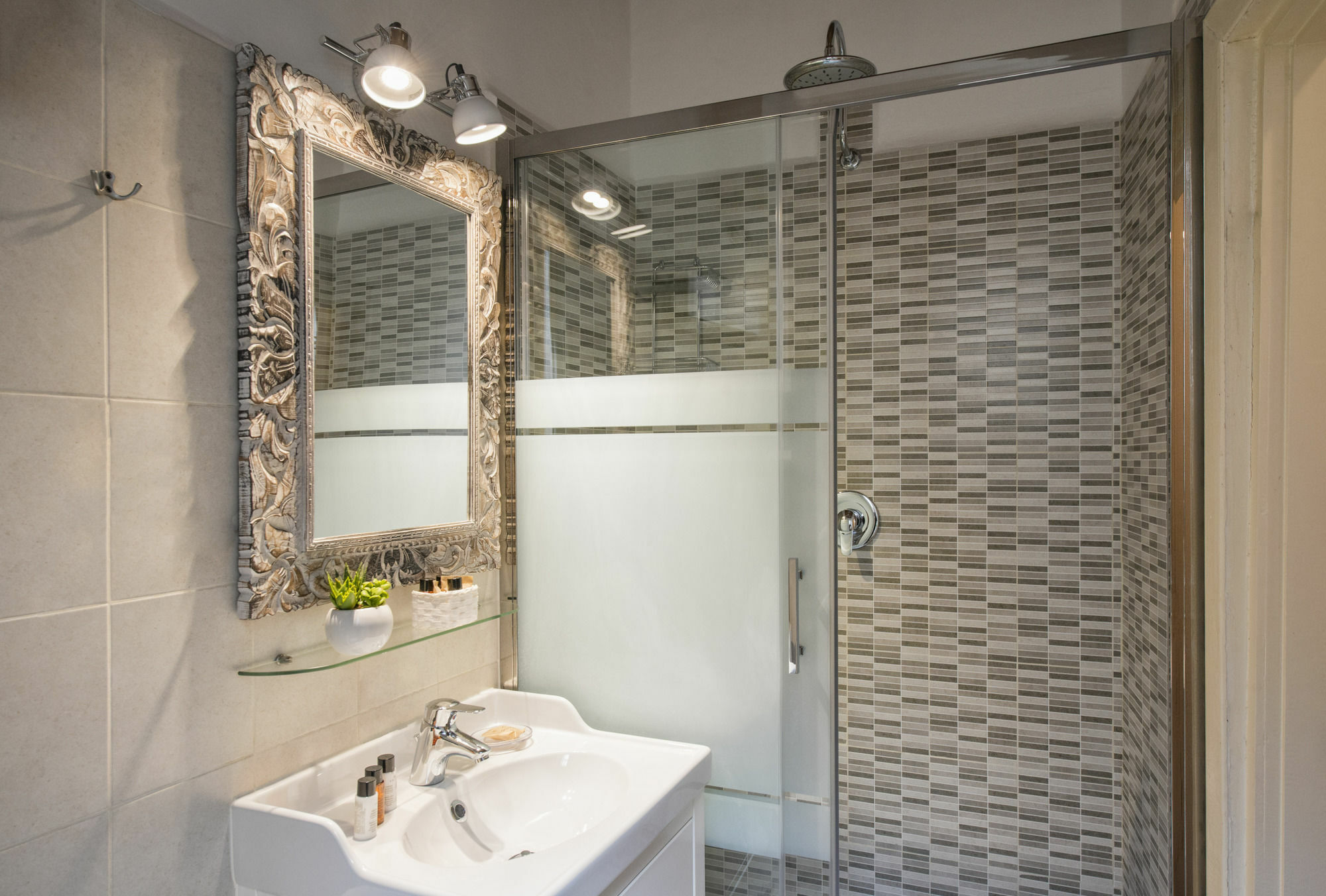 Guest house Navona Tower Relais