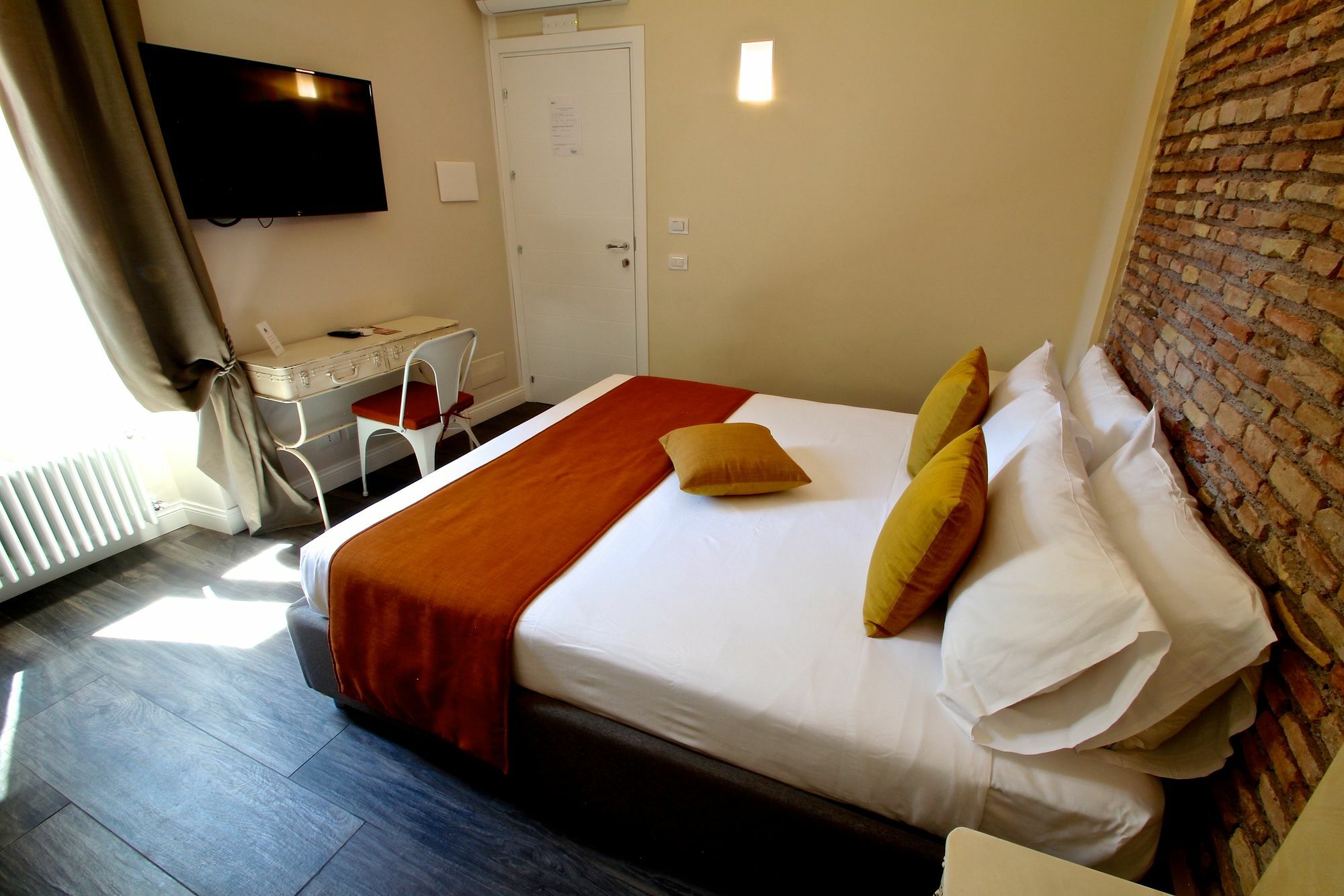 Spagna Secret Guest house 2*