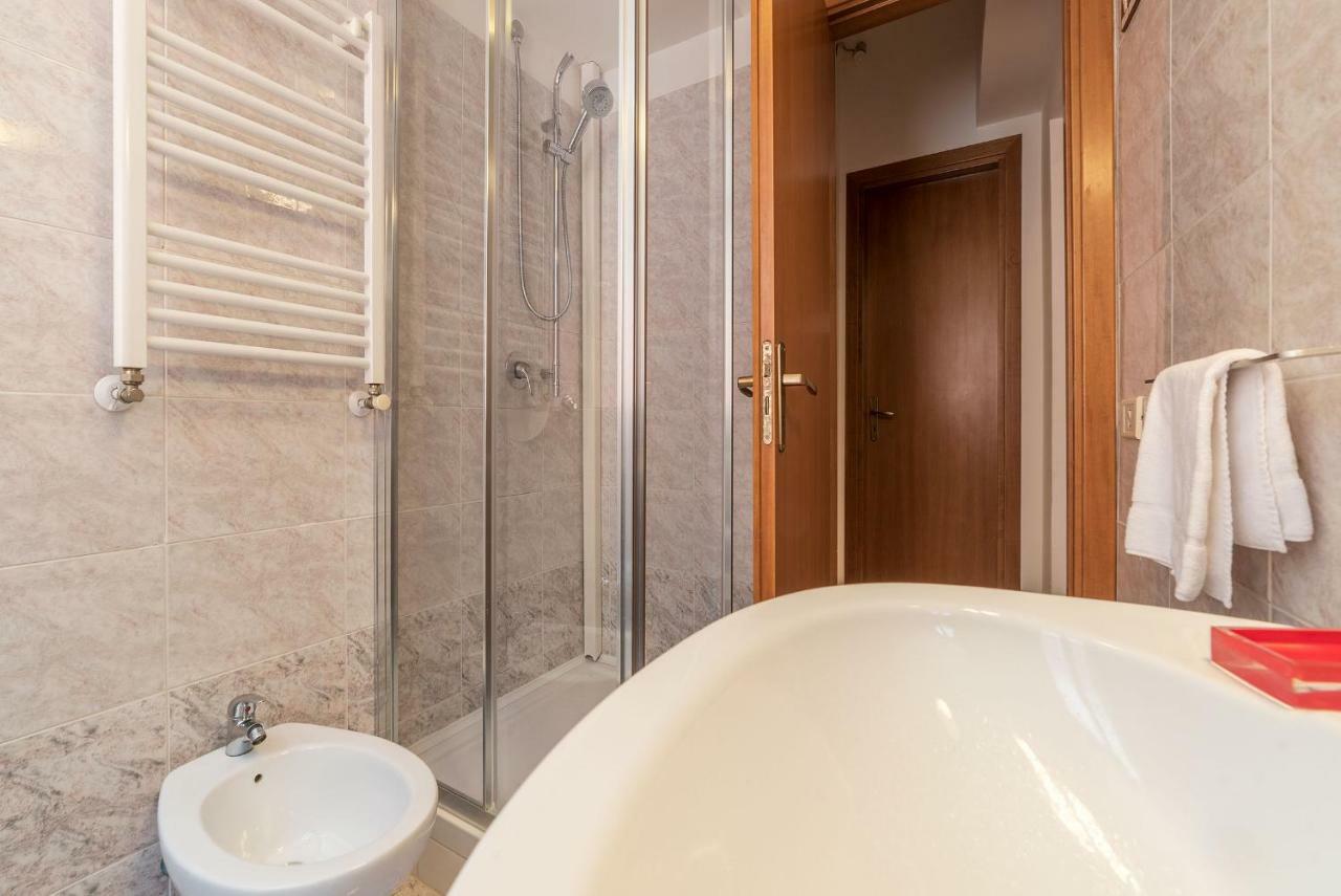 Apartment Casa Zeffiro - Fromhometorome Rome